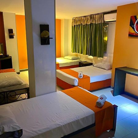 Hotel Santelmo Cali Buitenkant foto