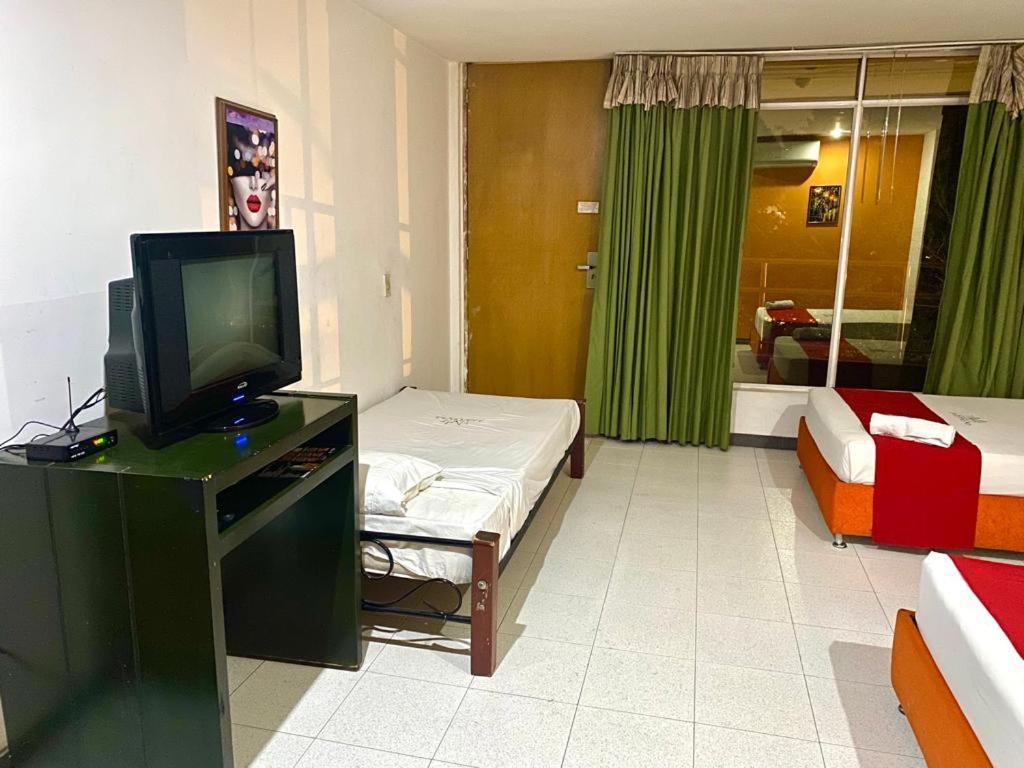 Hotel Santelmo Cali Buitenkant foto