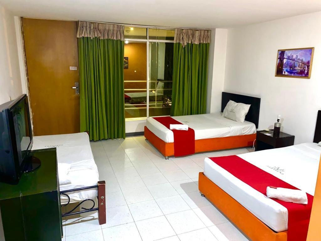 Hotel Santelmo Cali Buitenkant foto