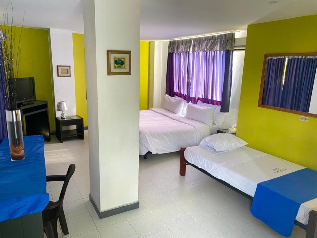 Hotel Santelmo Cali Buitenkant foto