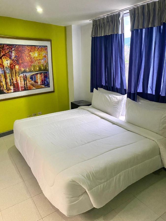 Hotel Santelmo Cali Buitenkant foto